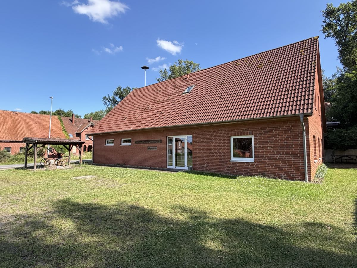 Feuerwehrhaus Eingang