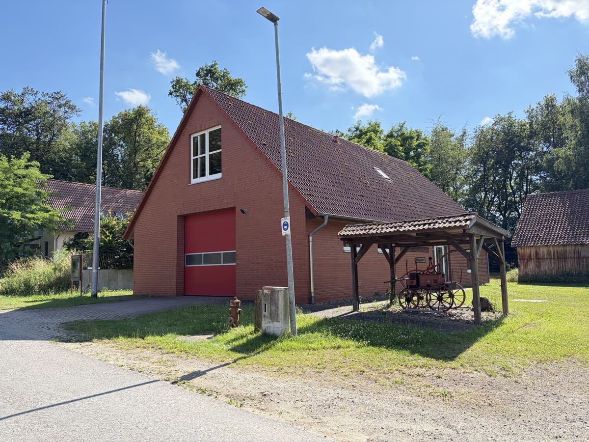 Feuerwehrhaus Rolltor